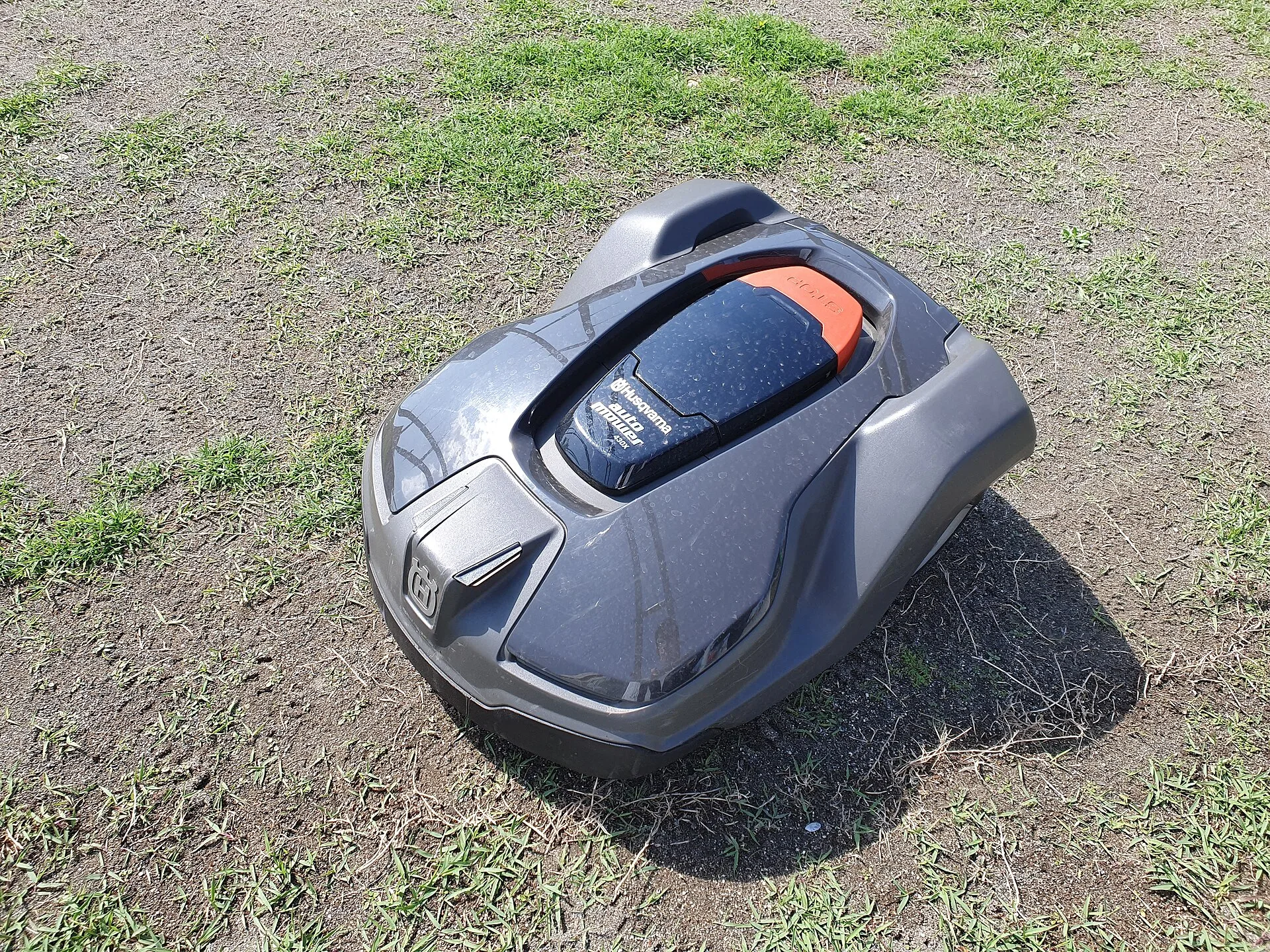 Husqvarna automower 430X. 4 points worth checking on robotic yard equipment