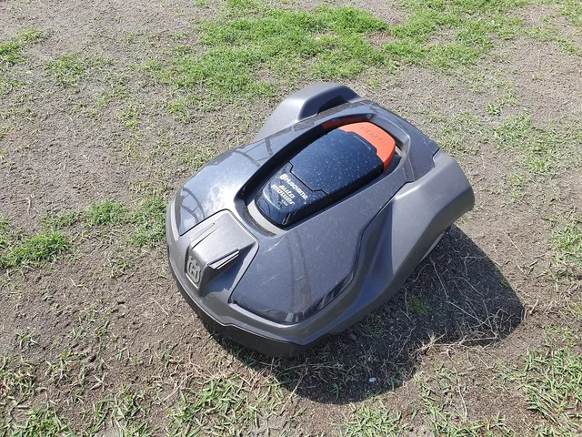 Husqvarna automower 430X. 4 points worth checking on robotic yard equipment
