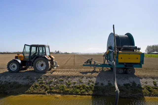 agriculture, water, nature, agricultural vehicle, spraying, tractor, water hose, agricultural land, irrigation, coverage. Smart irrigation companies: range, independence, coverage