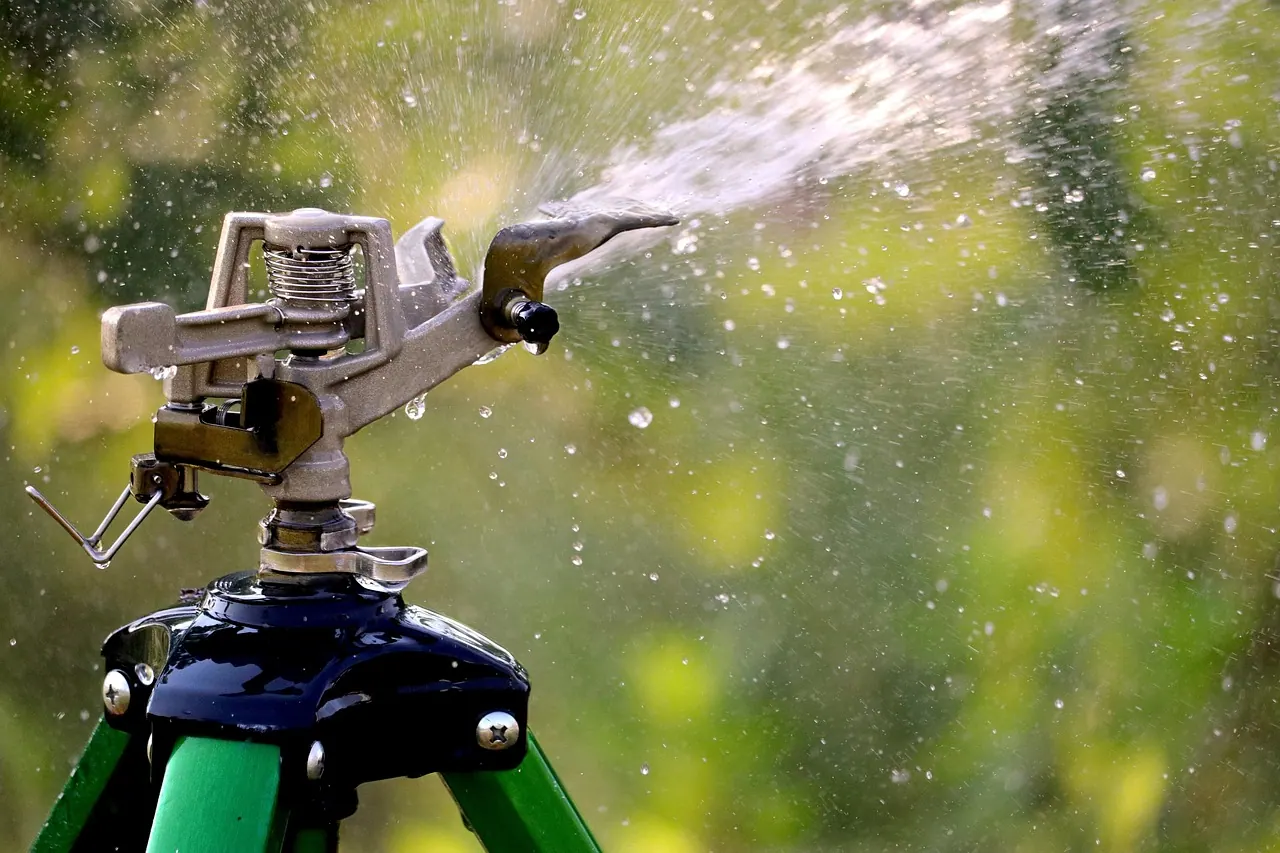sprinkler, water, garden, water sprinkler, irrigation, sprinkler, sprinkler, sprinkler, sprinkler, sprinkler, water sprinkler, irrigation